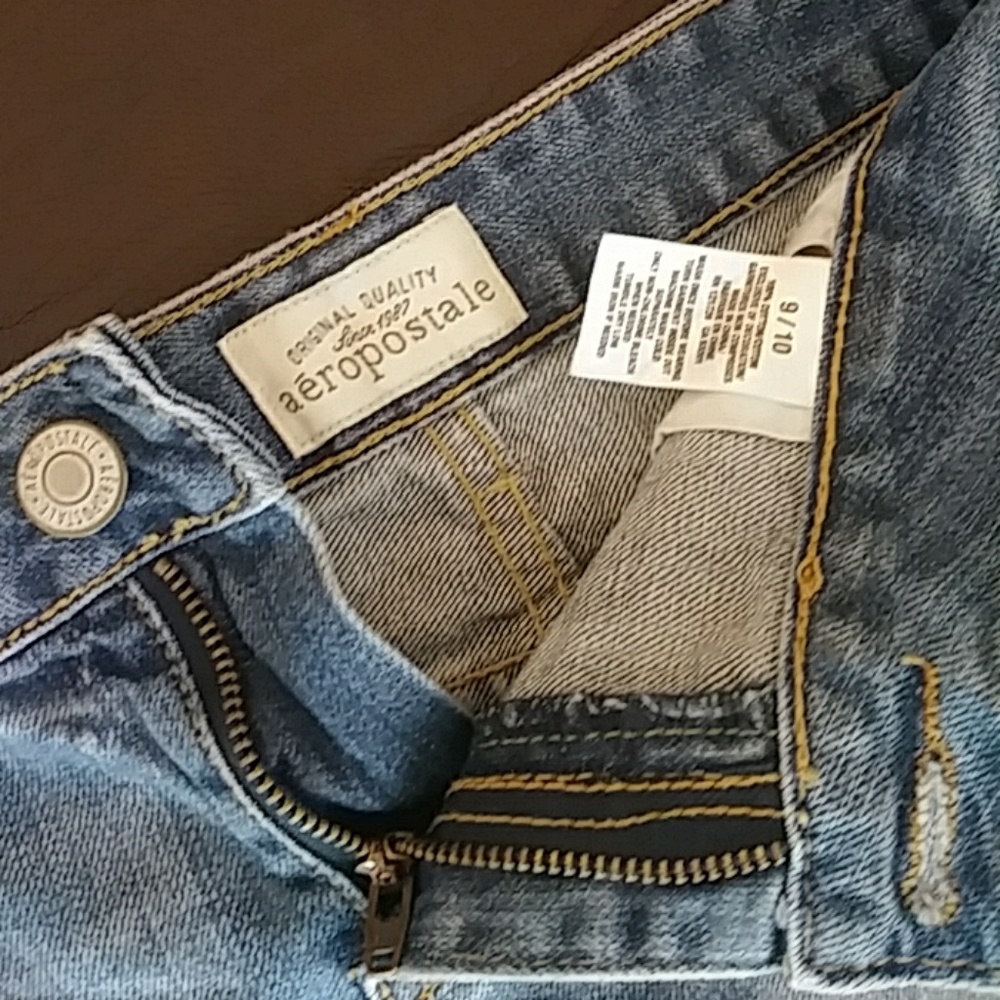 Shorts - Picture 3 of 3